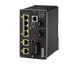 Cisco IE2000 with 4 FE Copper ports and 2 FE SFP ports (Lan Lite)